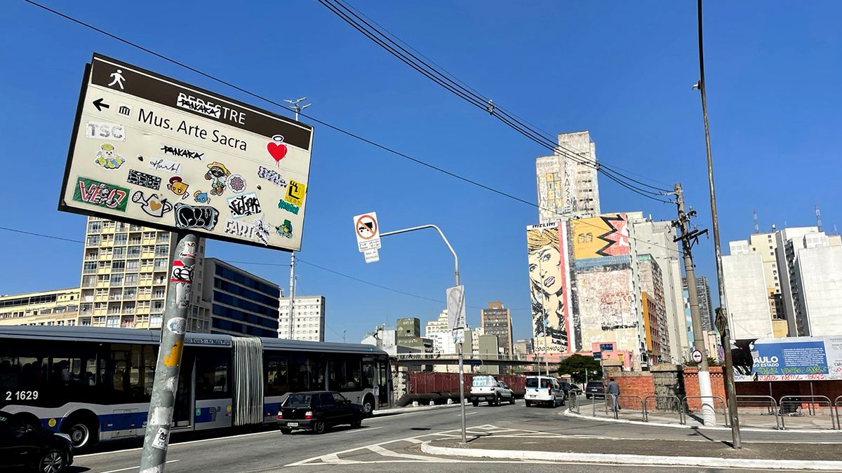 Saint Love – Sticker Brasil –